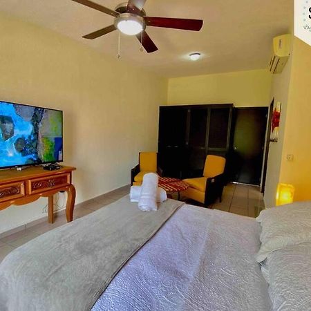 AMPLIA Y CÁLIDA CASA cerca de plaza LAS AMERICAS Vila Cancún Exterior foto