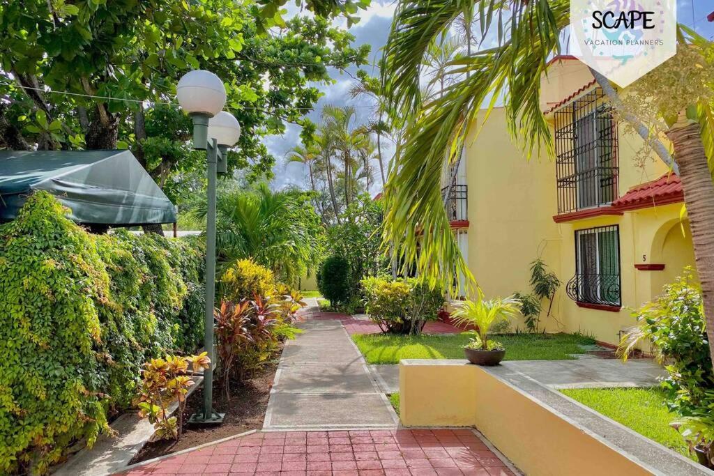 AMPLIA Y CÁLIDA CASA cerca de plaza LAS AMERICAS Vila Cancún Exterior foto